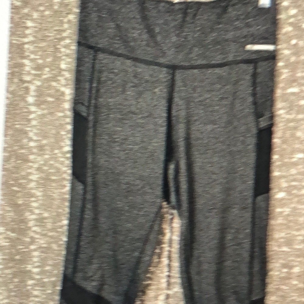 JGX Performance Leggings Women's Small Gray/Black with Sheer Stripes and Pockets